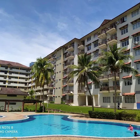 Pd Laguna Homestay Blue & Purple Port Dickson Exterior photo