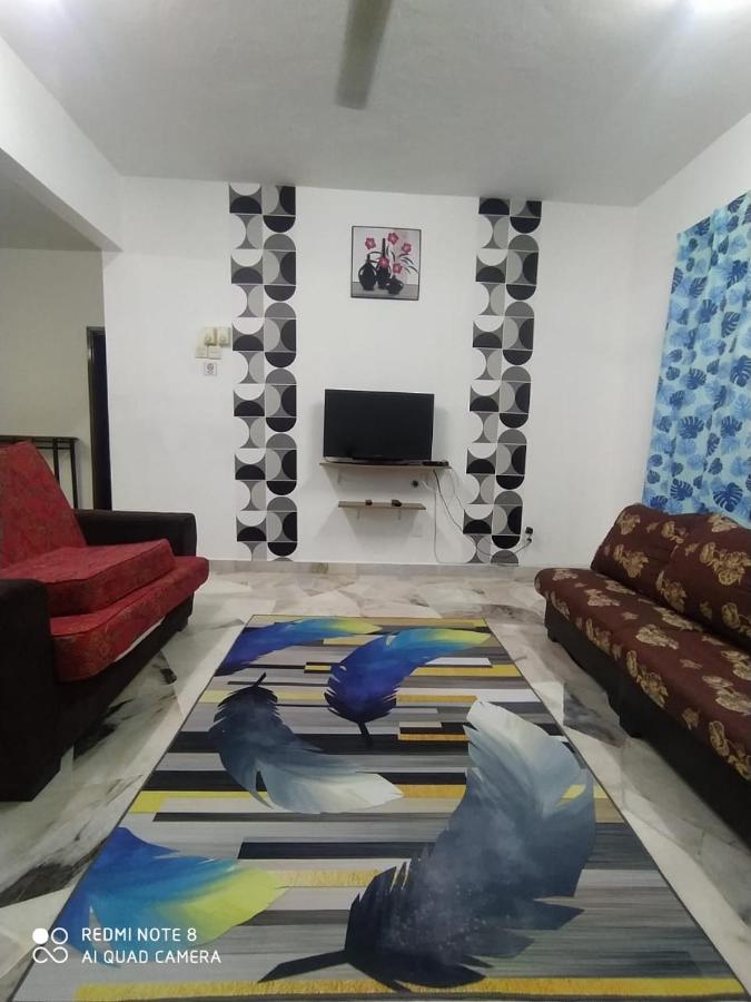 Apartment Pd Laguna Blue & Purple
